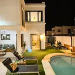 Villa Magma *