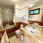 Villa Magma *
